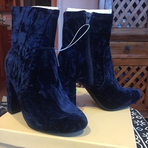 NWT Navy Blue Velvet Sock Booties